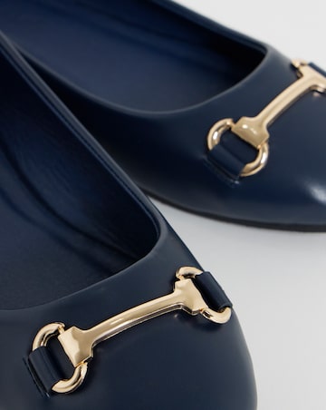 Tandra Classic Ballerina With Snaffle Trim - Extra Wide Fit (EEE)