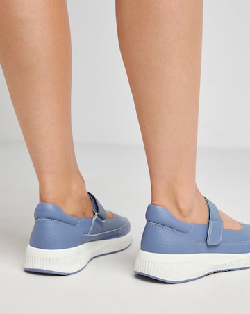 Heavenly Soles Gwen Touch and Close Bar Trainer - Extra Wide Fit (EEE)