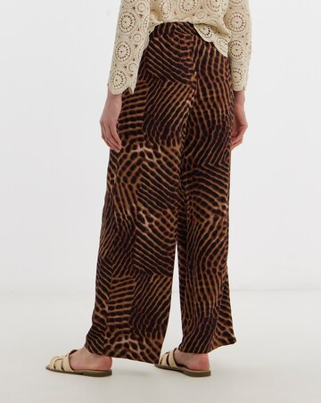 Spun Viscose Wide Leg Trouser