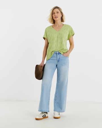 Broderie V-Neck T-Shirt