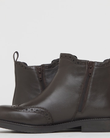 Samanatha Leather Chelsea Boot With Brogue Detailing - Wide Fit (E)