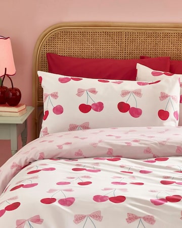 Catherine Lansfield Cherries and Bows Duvet Set