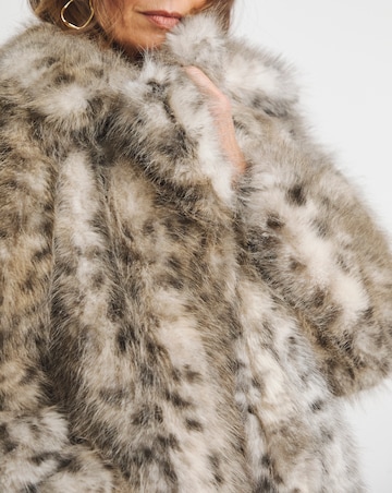 Short Leopard Faux Fur Coat