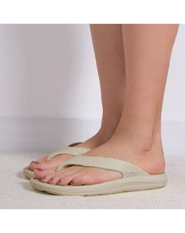 totes Ladies Bounce Toe Post Sandal