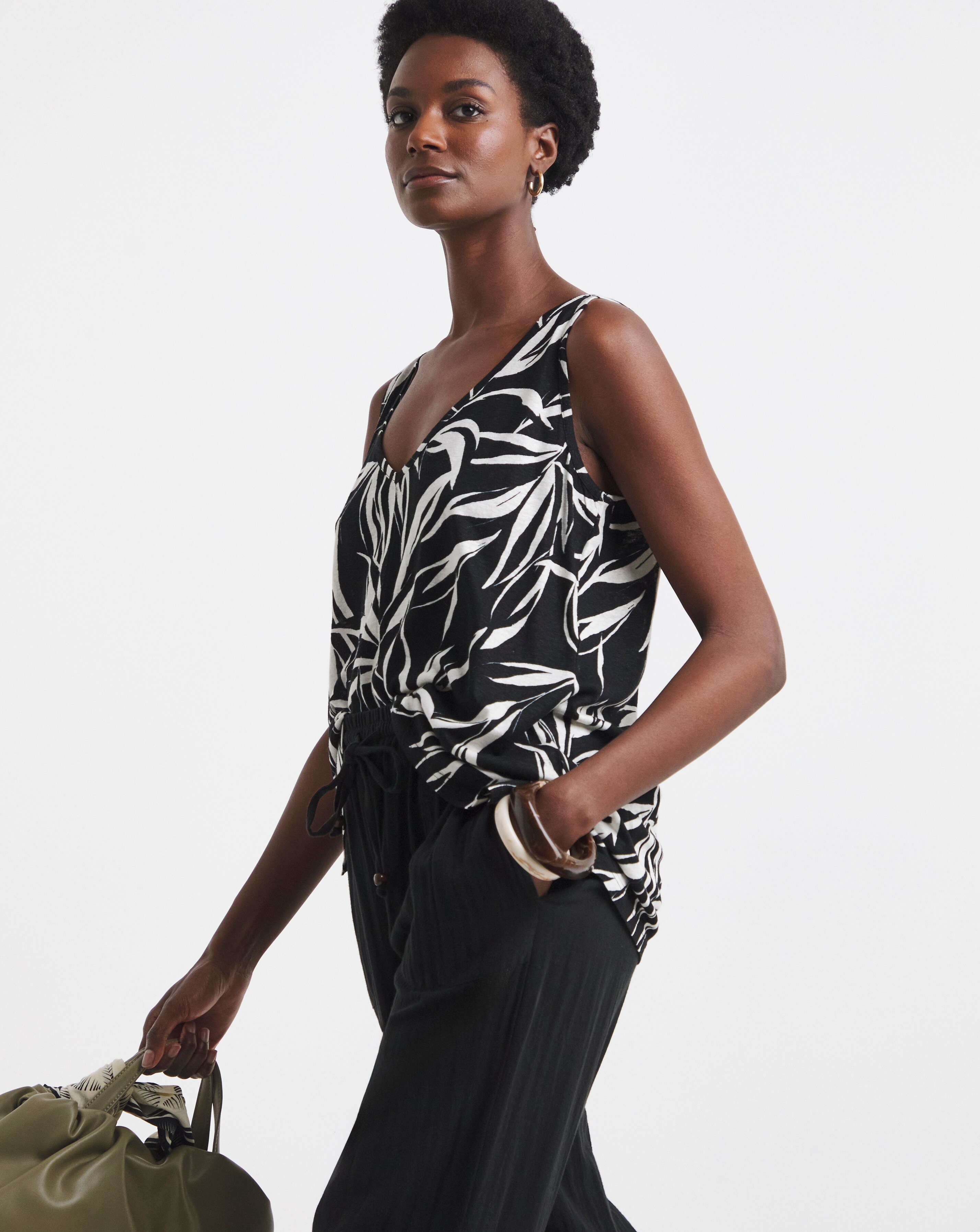 トップス DECO depuis1985 BOTANICAL TOPS Sizes 24 Floral Tops | Womens | Ambrose Wilson