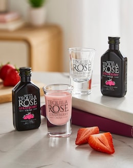 Tequila Rose 2x5cl &amp; Shot Glasses
