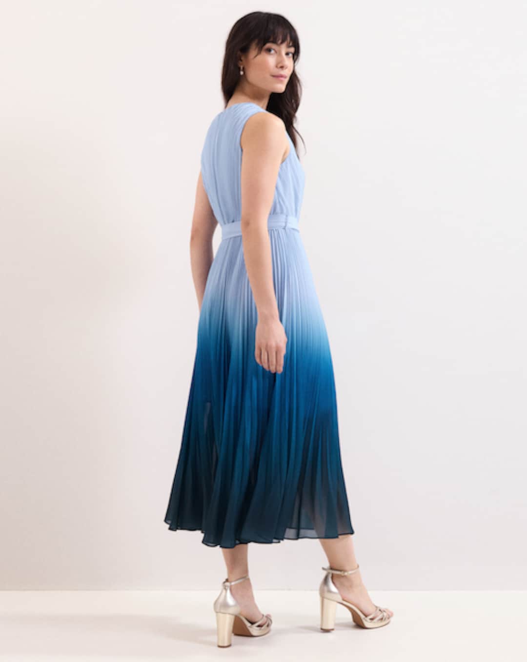 Wedding Guest Outfits For Women | Ambrose Wilson | Page: 2 Wedding Guest Outfits For Women | Ambrose Wilson | Page: 2