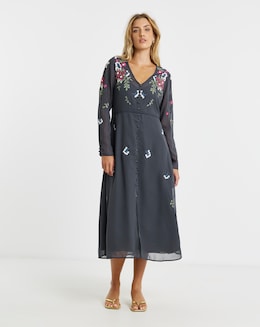 Hope &amp; Ivy Rosette Embroidered Dress