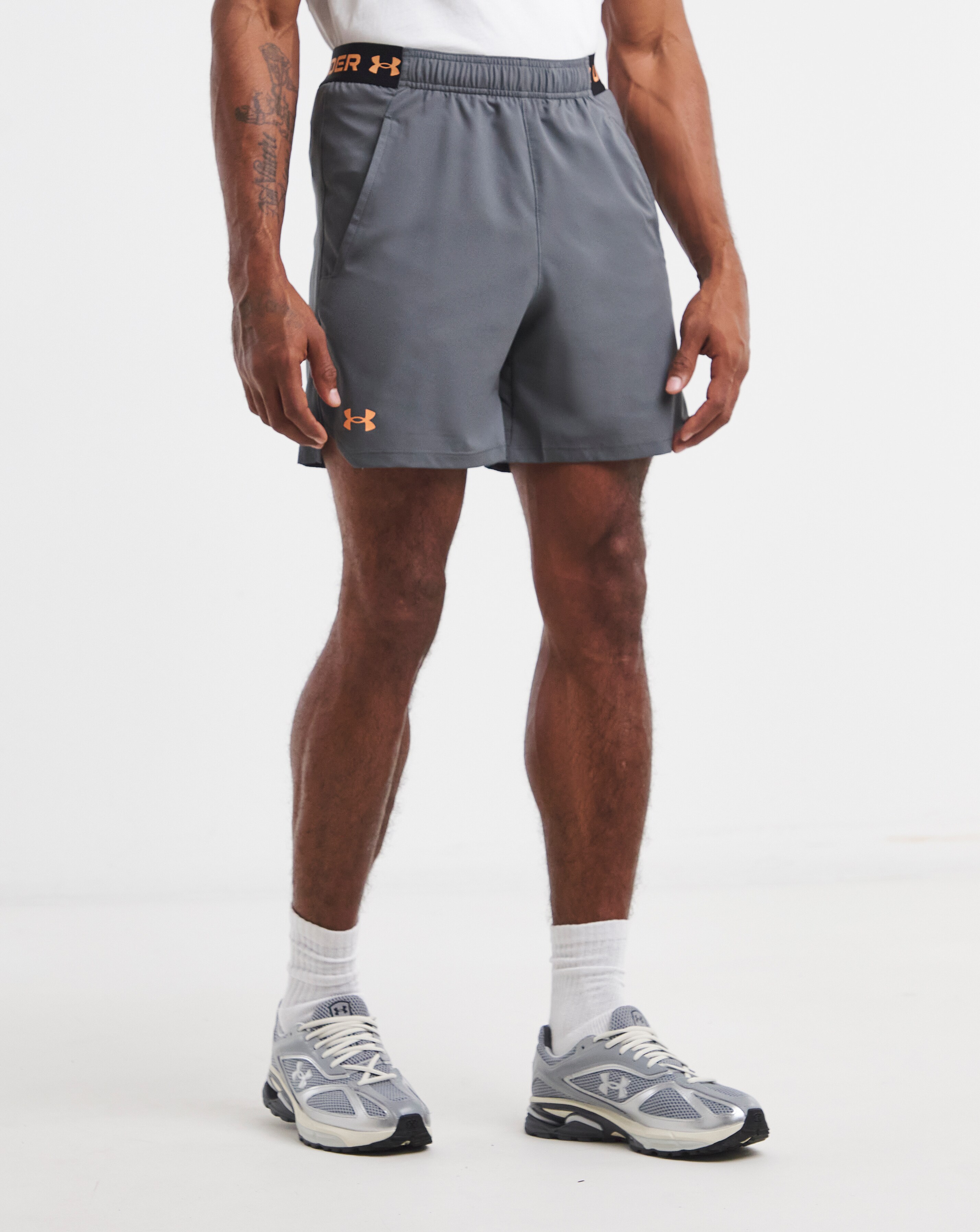 Under Armour Vanish Woven 6in Shorts