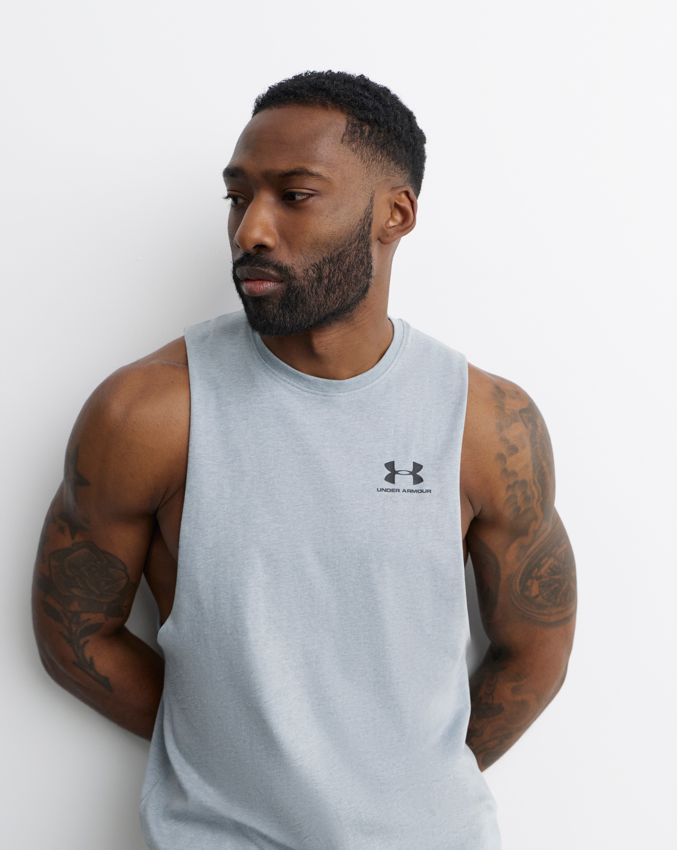 New In - Under Armour Chest Logo Cut Off Tank