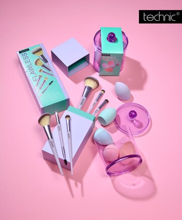 Make-up Kits