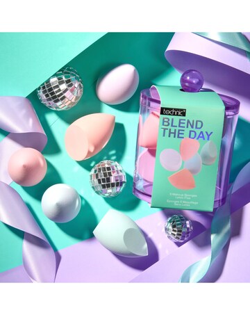 Make-up Kits