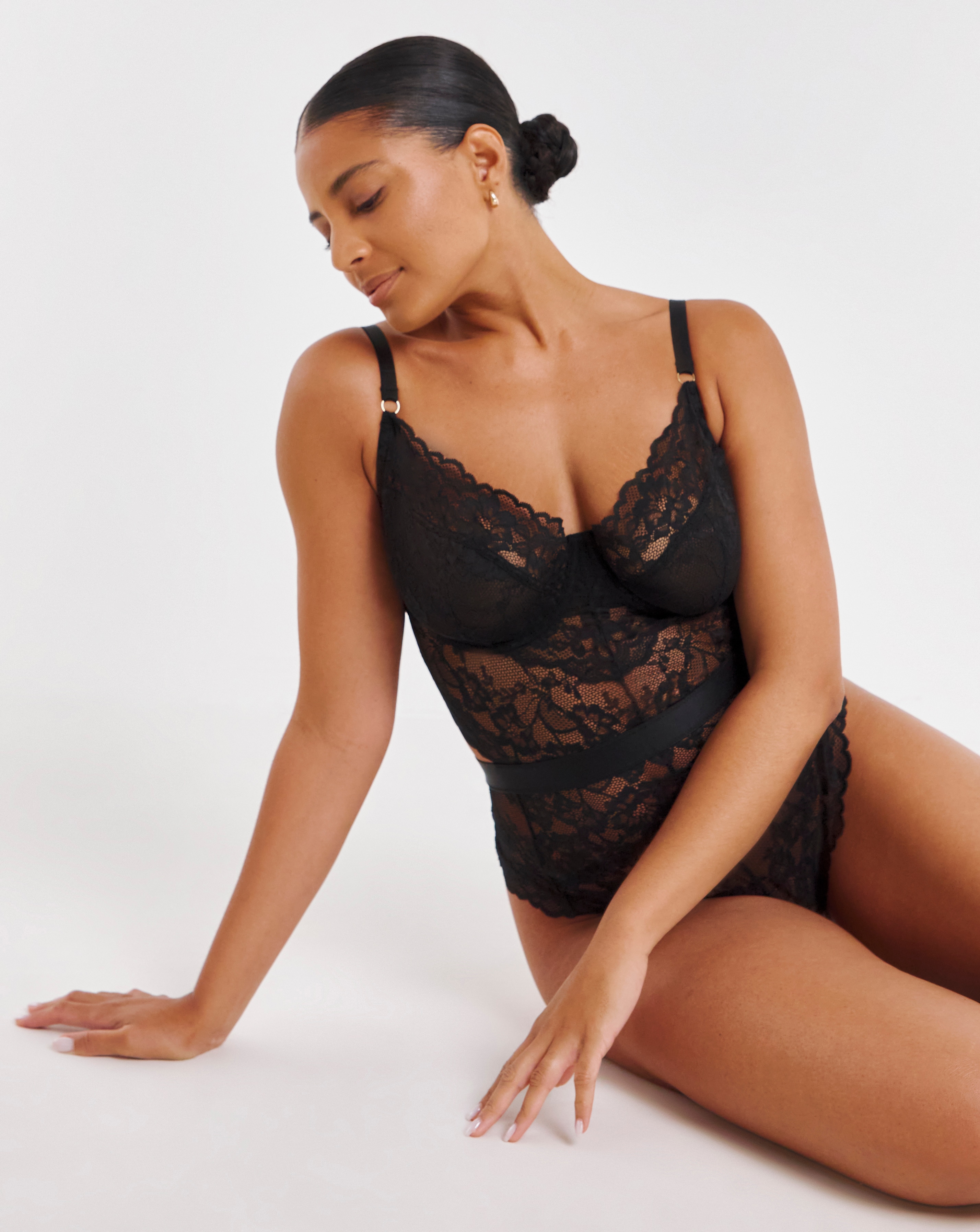 New In - Ann Summers Hold Me Tight Body Black