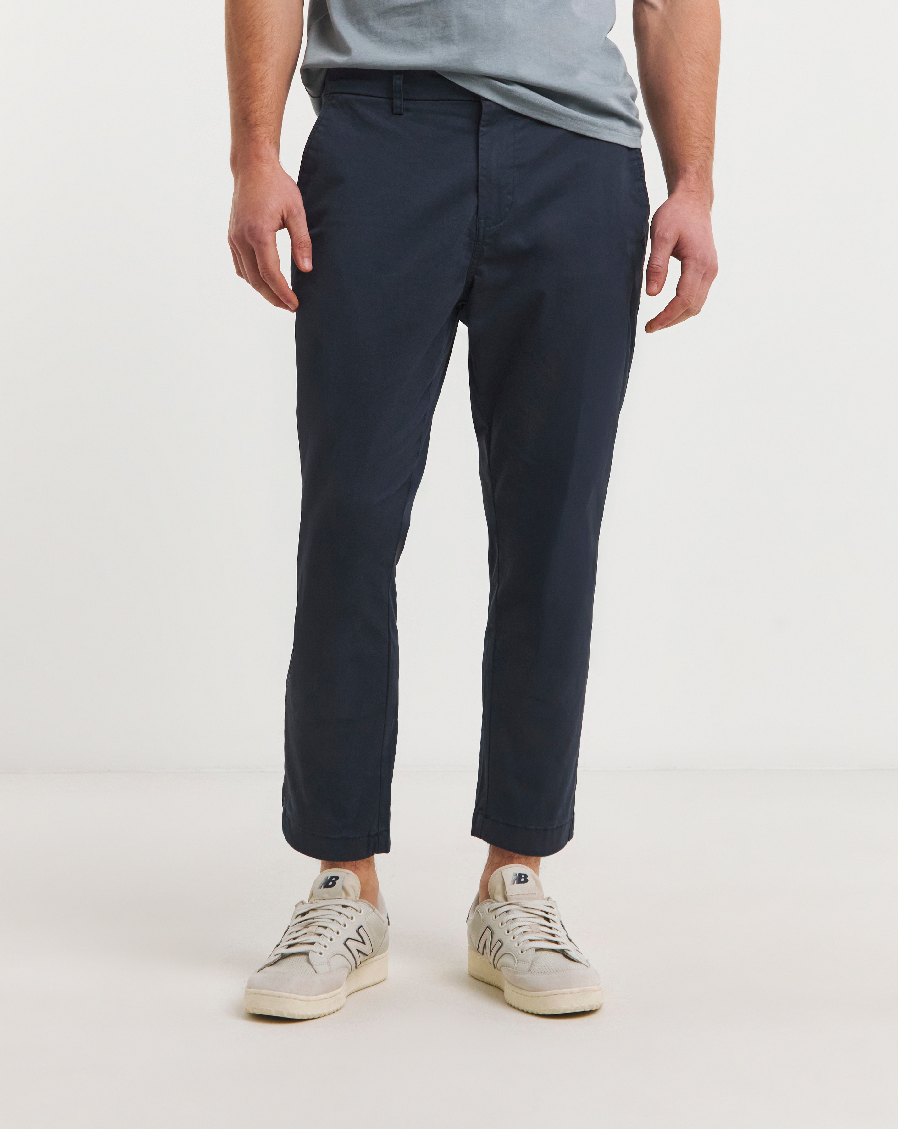Fashion Fit Tapered Chino