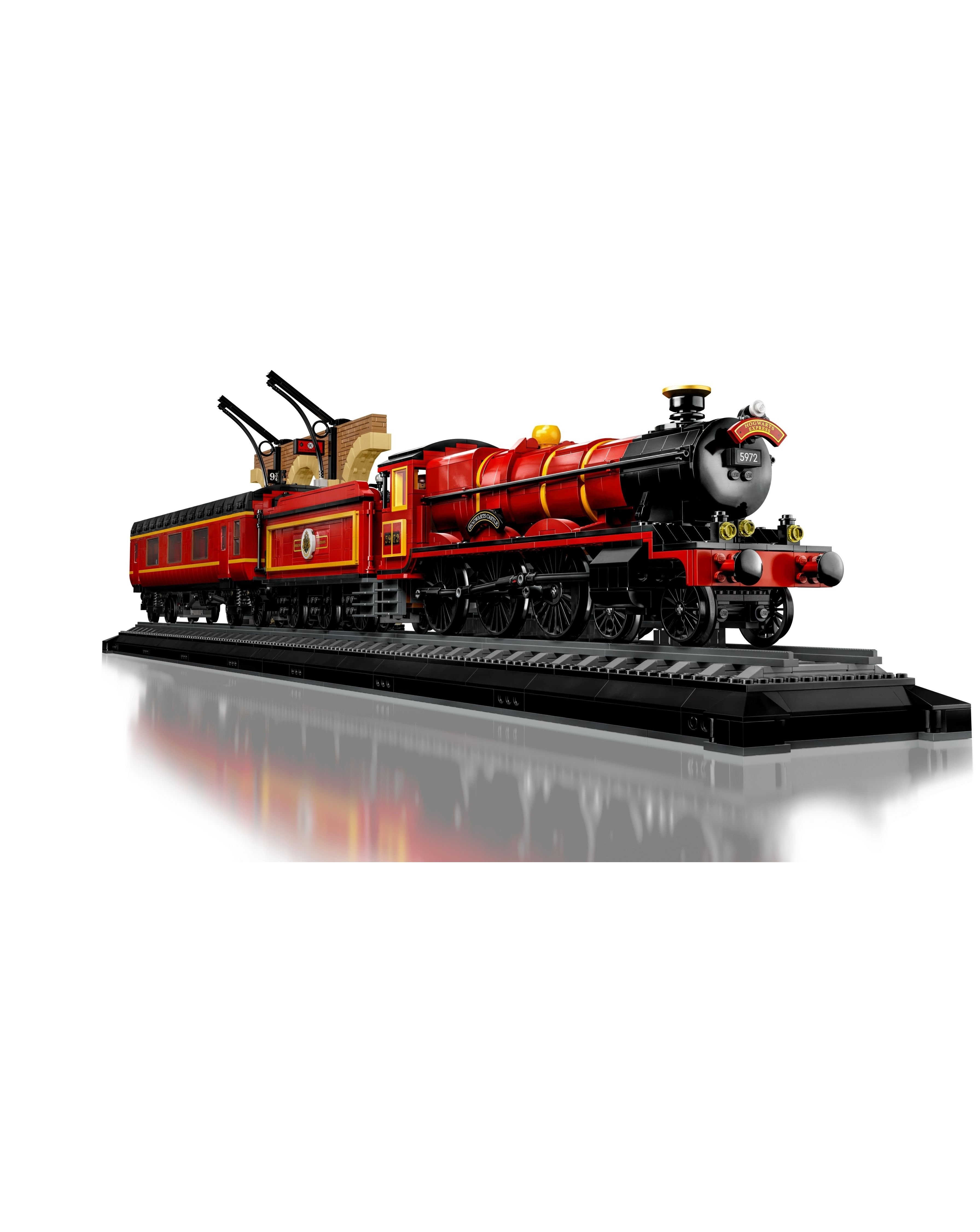 LEGO Hogwarts Express - 76405 | Ambrose Wilson