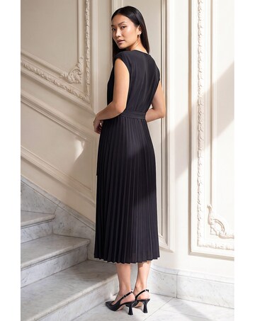Roman Pleated Tie Waist Dress