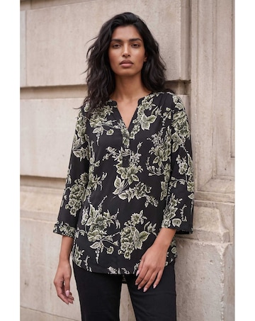 Roman Floral Puff Print Stretch Shirt
