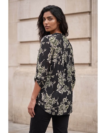 Roman Floral Puff Print Stretch Shirt