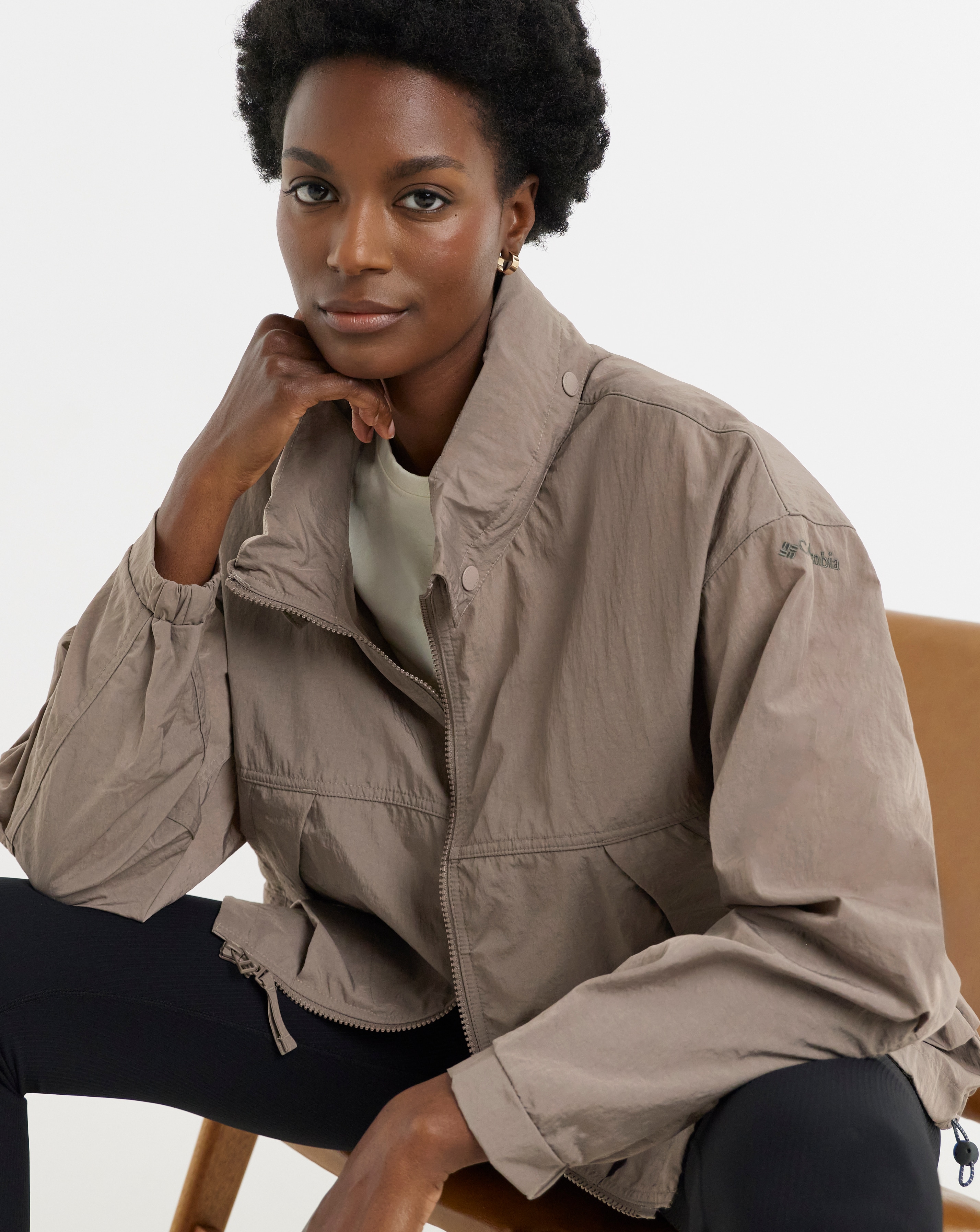 New In - Columbia Paracutie Windbreaker