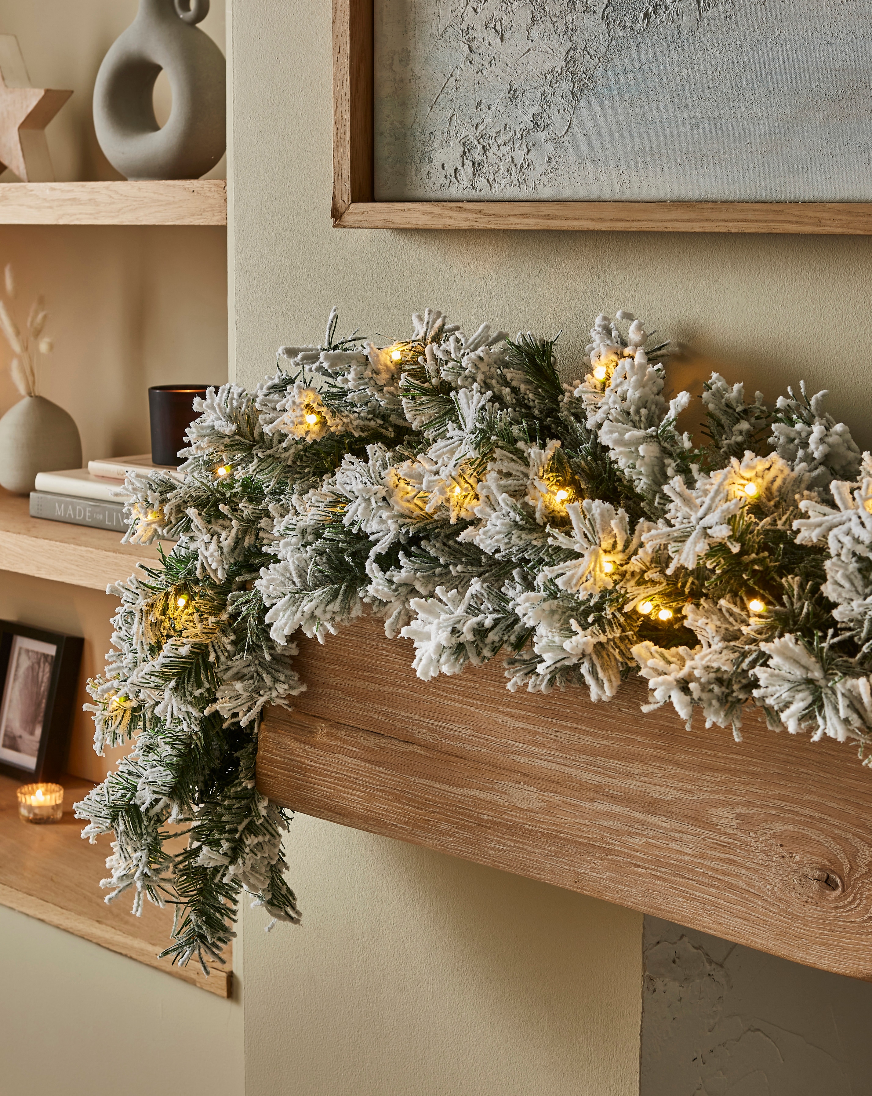 Aspen Pre-Lit Flocked Garland - 1.8m