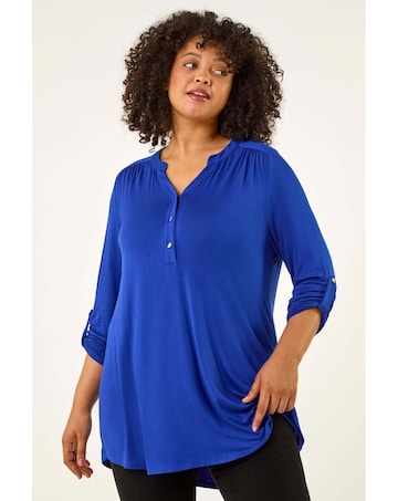 Roman Curve Buttoned Stretch Top