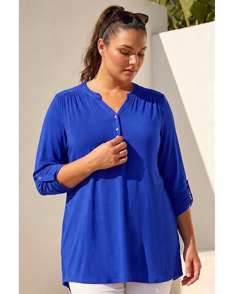 Roman Curve Buttoned Stretch Top