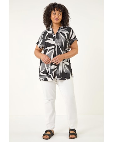 Roman Curve Leaf Print Textured Shirt