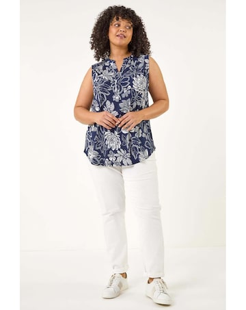 Roman Curve Floral Puff Stretch Vest