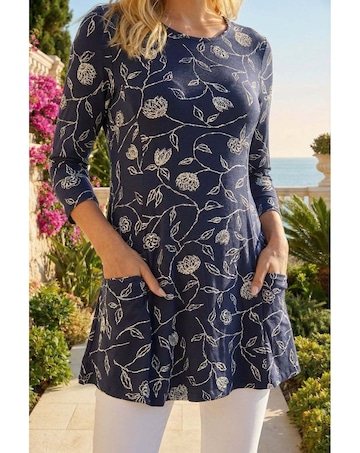 Roman Floral Pocket Swing Stretch Top