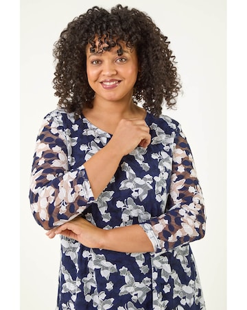 Roman Curve Floral Lace Tunic Top