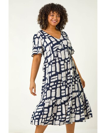 Roman Curve Print Tiered V-Neck Dress
