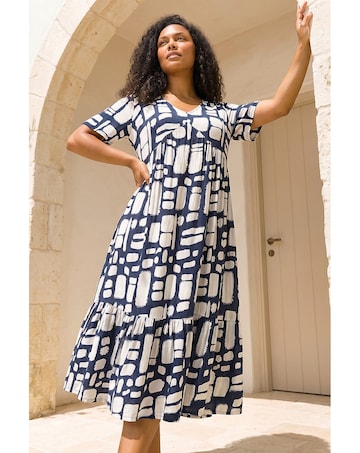 Roman Curve Print Tiered V-Neck Dress