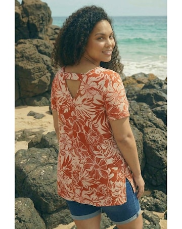 Roman Curve Leaf Print Bar Back Top