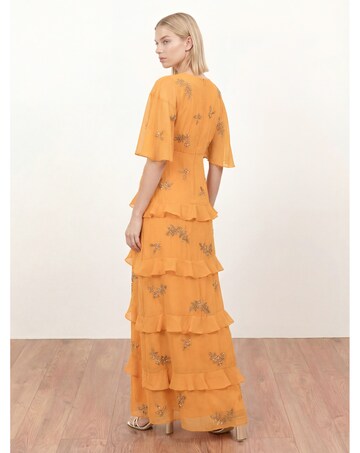 Maya Deluxe Embellished Half Sleeve Ruff