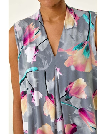 Roman Floral Print Pleat Front Vest