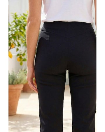 Roman Knee Length Elastic Waist Shorts