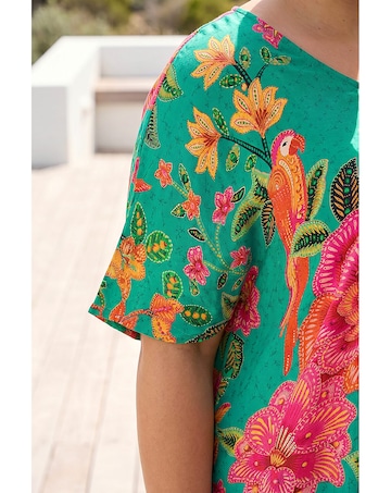 Roman Curve Floral Print V-Neck Top