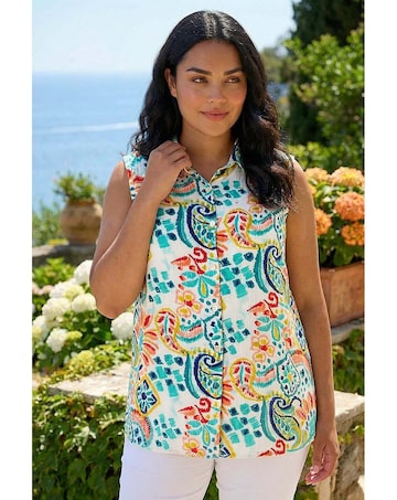 Roman Curve Abstract Print Shirt