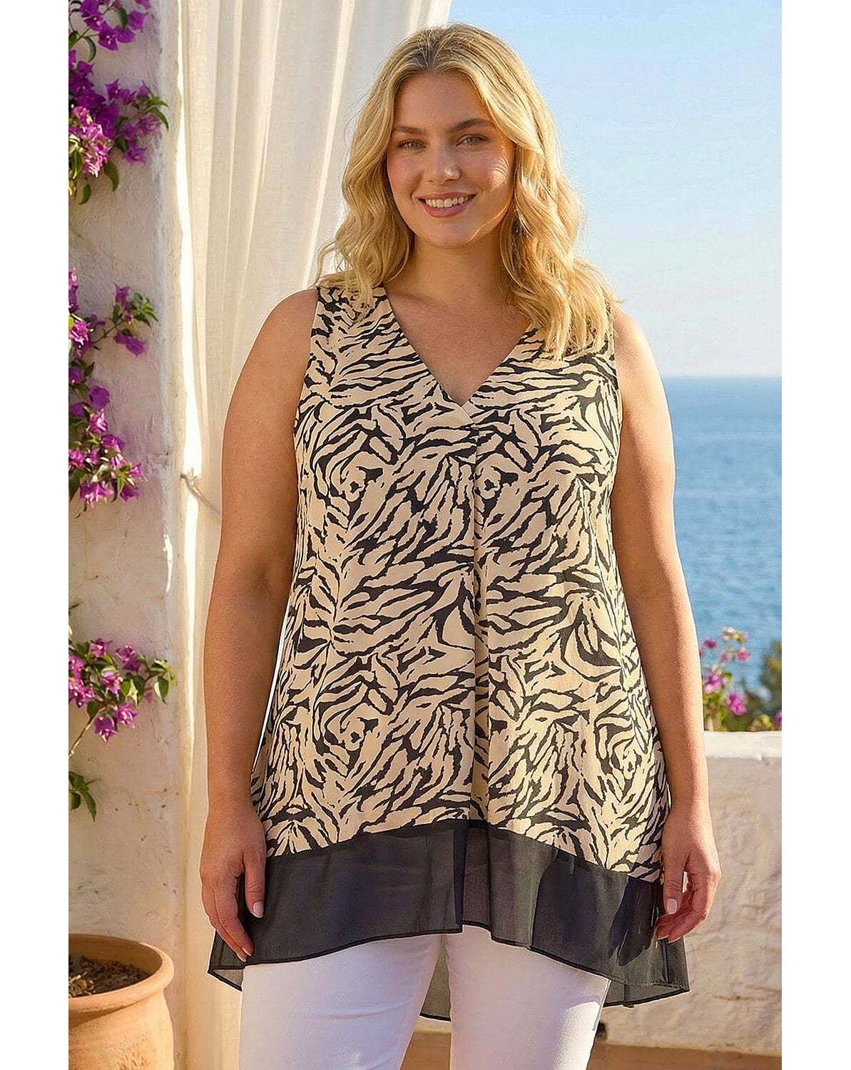 New In - Roman Curve Animal Chiffon Hem Vest Top