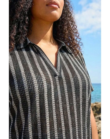 Roman Curve Stripe Collared Knit Top