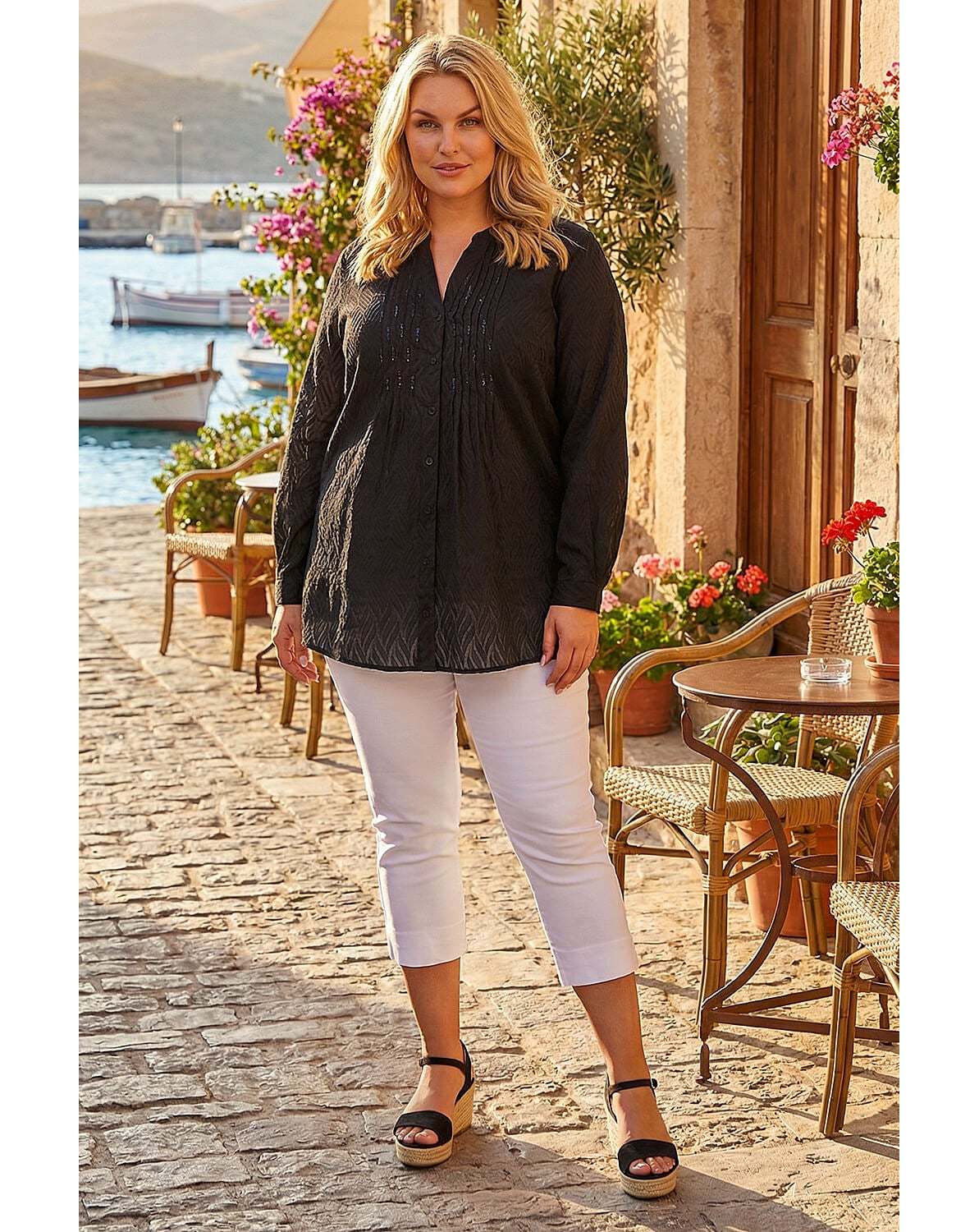 New In - Roman Curve Sequin Jacquard Blouse