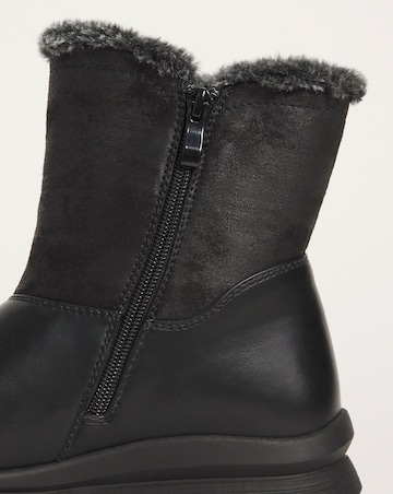 Cushion Walk Casual Boot with Side Zip E Fit