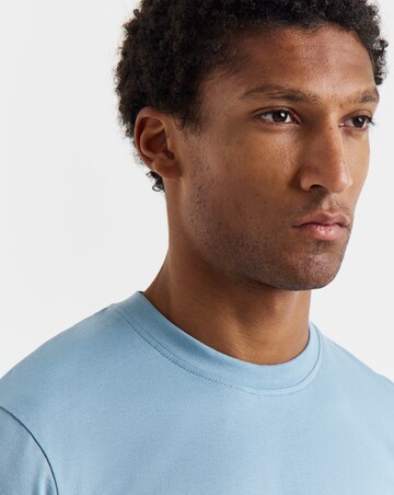 Long Sleeve Crew Neck T-Shirt