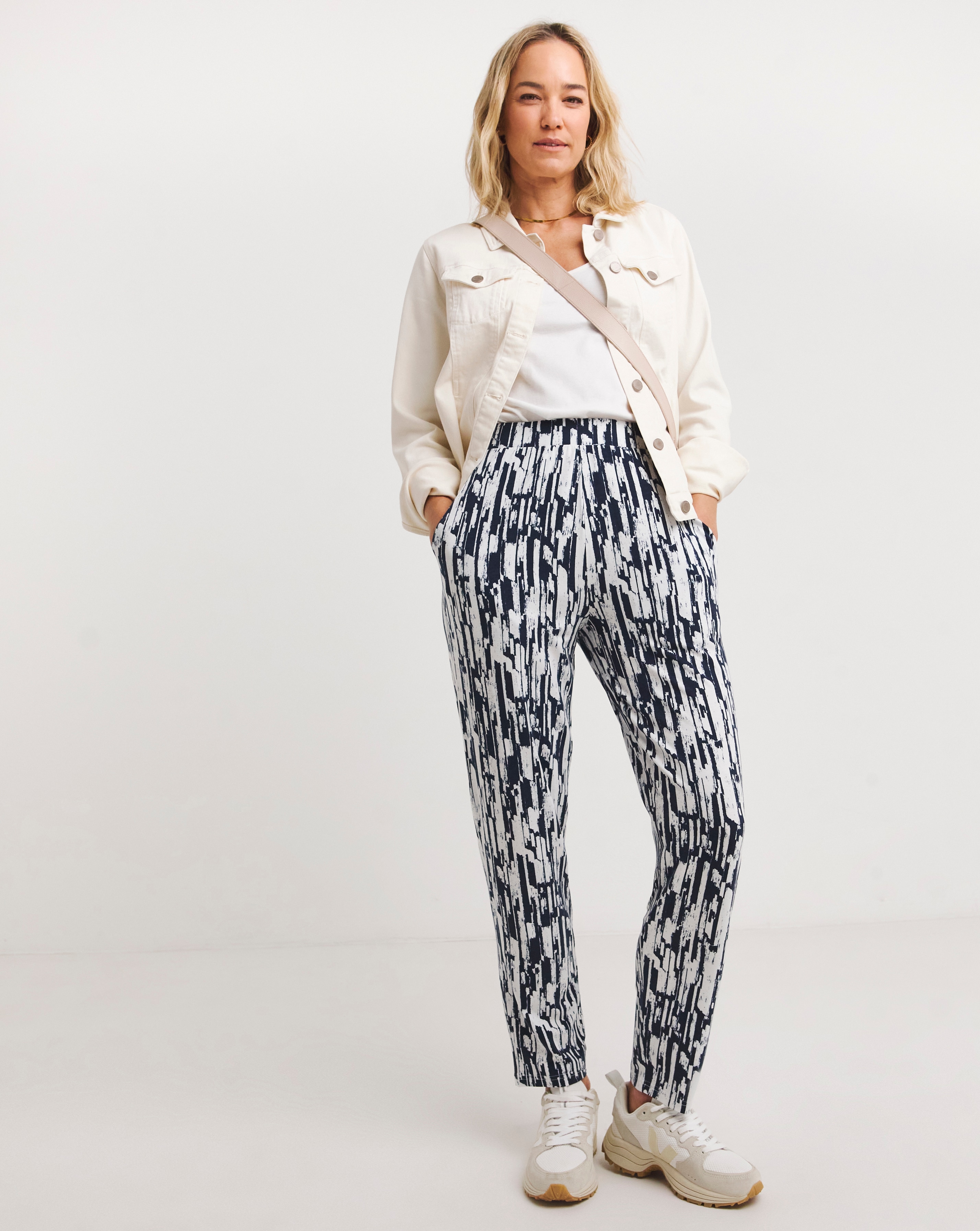 Jersey Printed Tapered Trouser