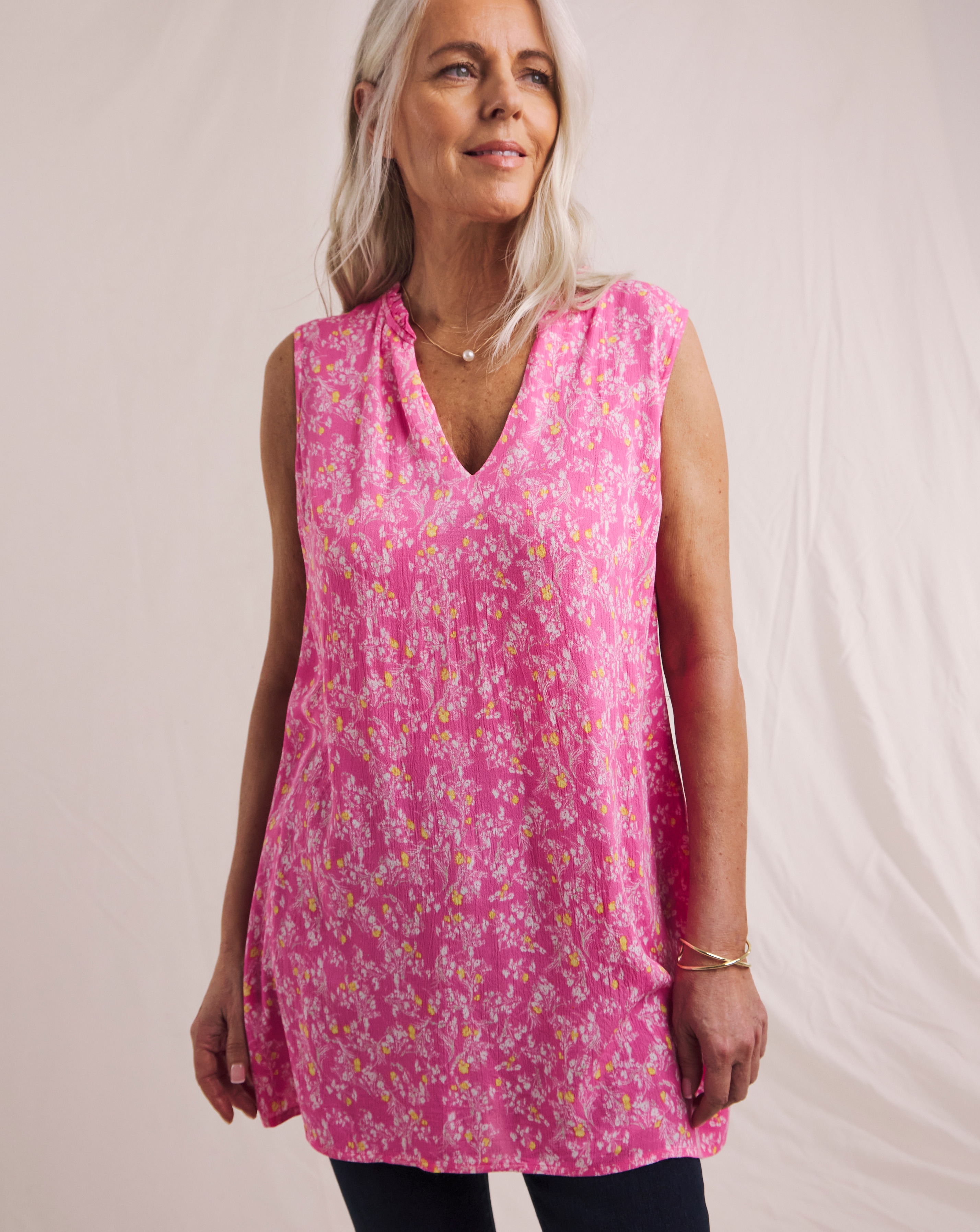 Julipa Sleeveless Blouse