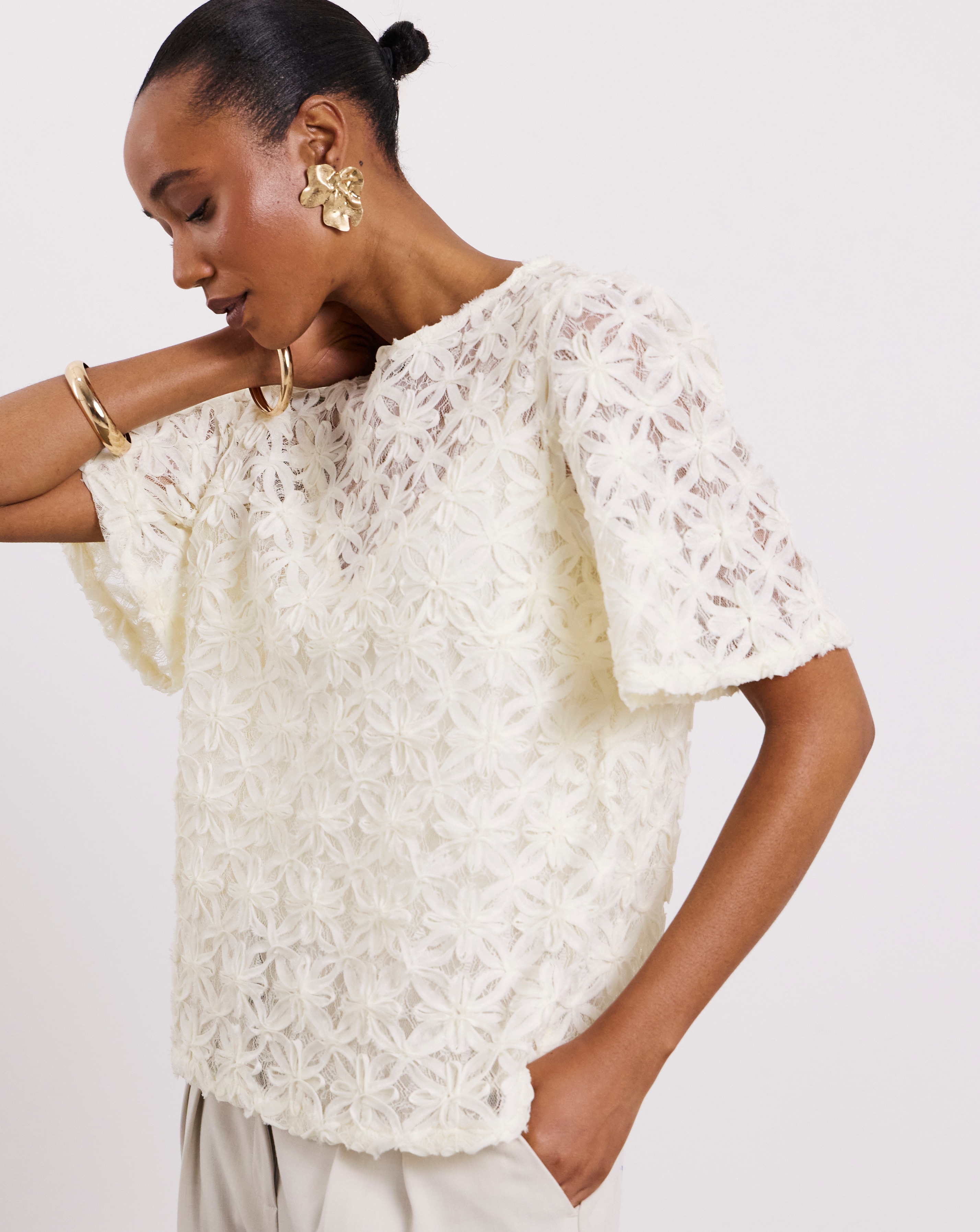 New In - Joanna Hope Textured Floral Blouse