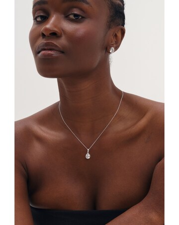 Inicio Silver Pear Bezel Pendant