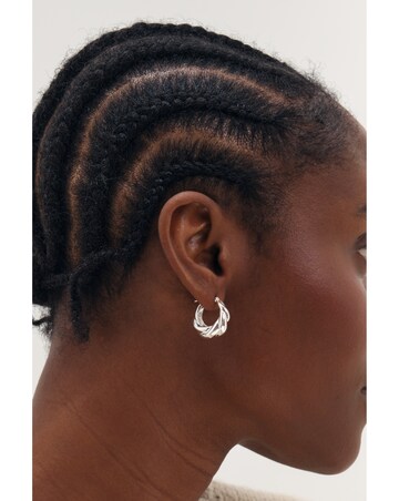 Inicio Silver Fluid Twist Hoops