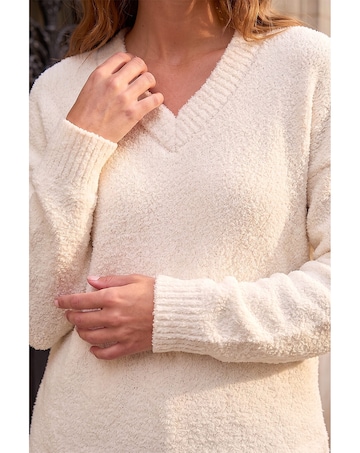 Roman Fleece V-Neck Knit Jumper