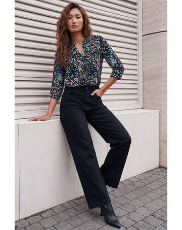 Roman Spot Puff Print Stretch Blouse